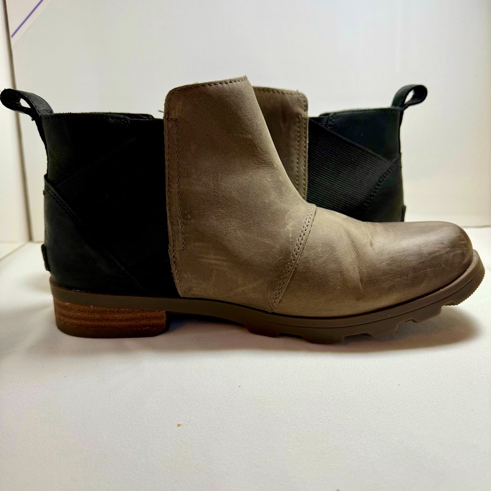 Sorel Women's Emelie Chelsea Ankle Boot Waterproof Leather Black Size 9